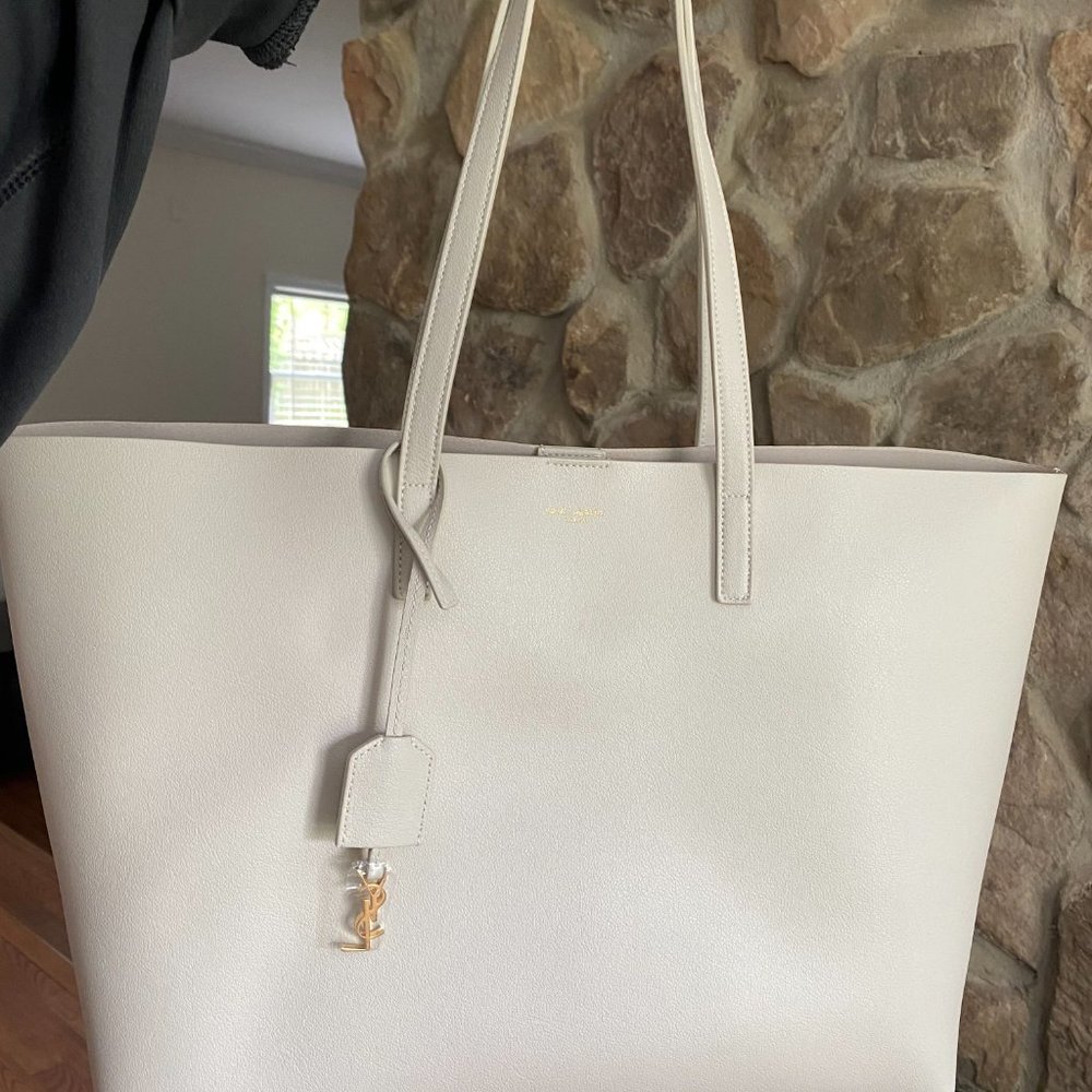 YSL Tote - Picture 2 of 6